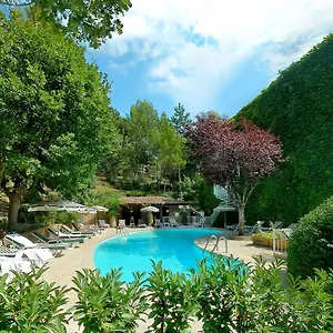 Borghese, The Originals Relais Greoux-les-Bains
